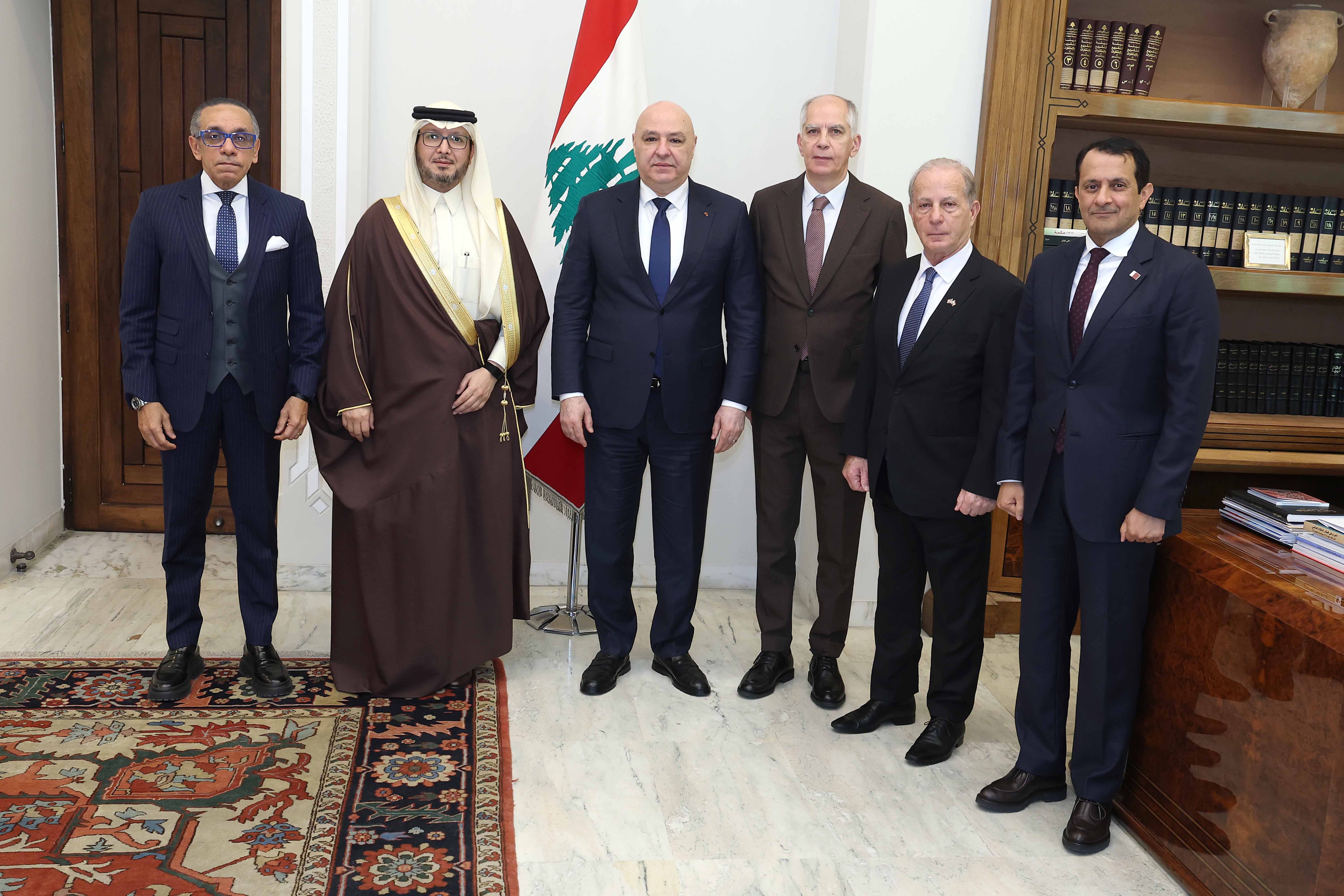 حركة سياسية ناشطة وقصف اسرائيلي متواصل