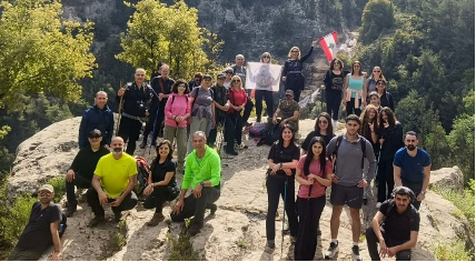 صورة توضيحية للمقال: من الركض إلى الهايكينغ شباب الكورة يصنعون مجتمعًا خارج الشاشات